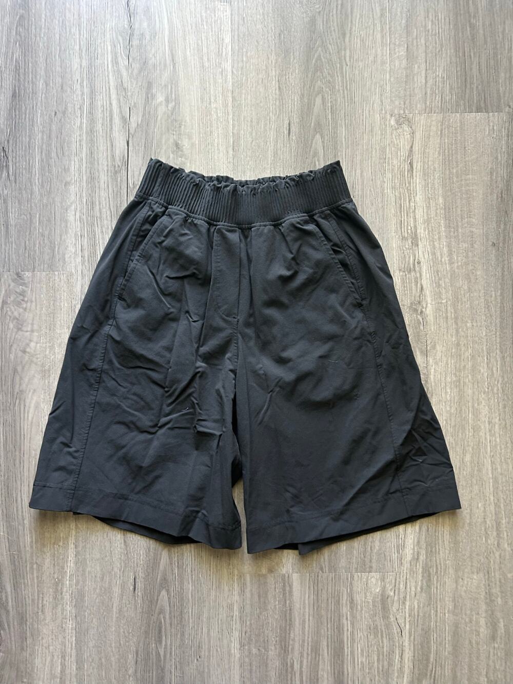 Lululemon black long shorts XS